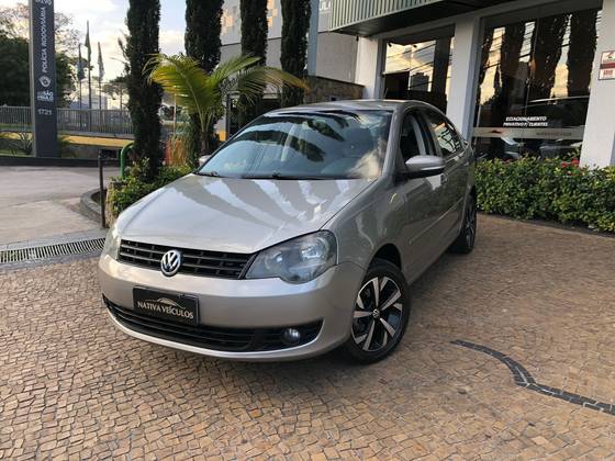 VOLKSWAGEN POLO SEDAN 1.6 MI 8V FLEX 4P AUTOMATIZADO VOLKSWAGEN POLO SEDAN 1.6 MI 8V FLEX 4P AUTOMATIZADO